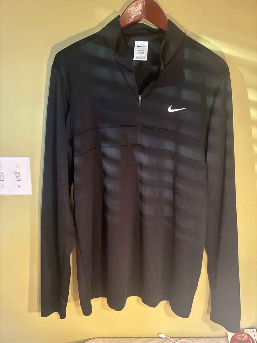 Nike Blacks Men’s Quarter-Zip Performance Jacket